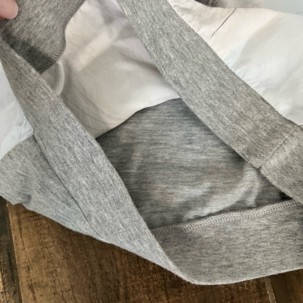 EUC Molo Rabbit Shirt - Picture 5 of 5